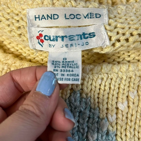 80’s Vintage hand-knit pastel sweater-vest - Picture 5 of 7